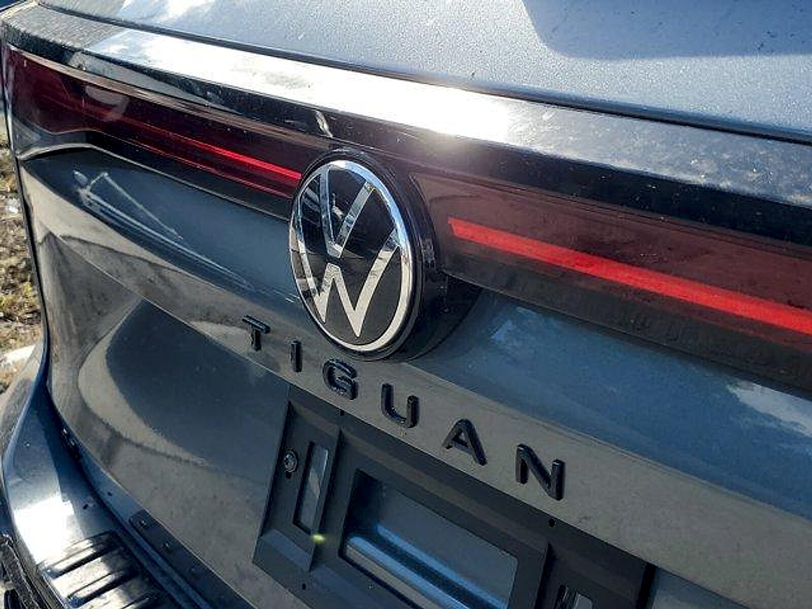 2026 Volkswagen Tiguan SE R-LINE BLACK - Photo 4