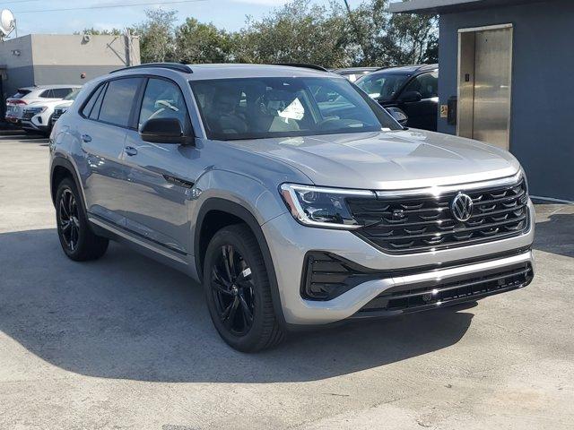 2026 Volkswagen Atlas Cross Sport SEL R-Line photo 4