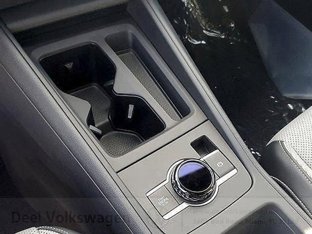 New 2026 Volkswagen Tiguan 2.0T SE SUV