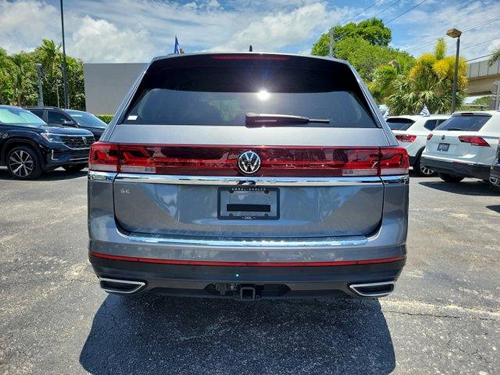 Used 2024 Volkswagen Atlas 2.0T SE w/Technology