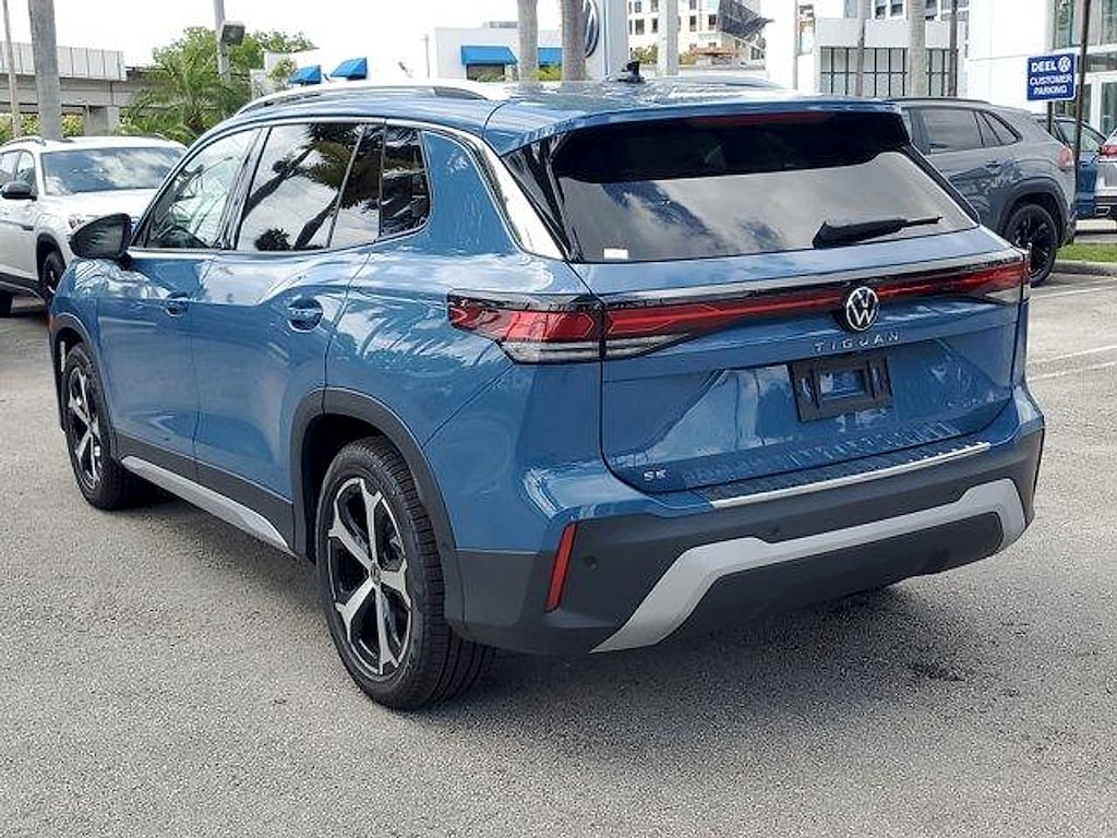 New 2026 Volkswagen Tiguan 2.0T SE SUV