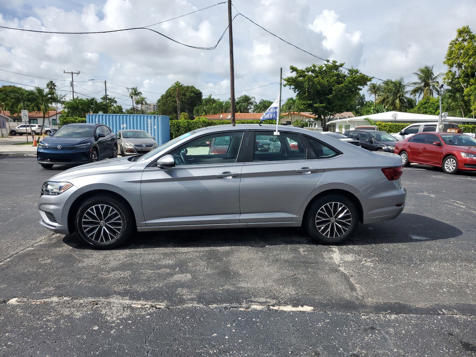 Used 2020 Volkswagen Jetta SE with VIN 3VWC57BU2LM086868 for sale in Miami, FL