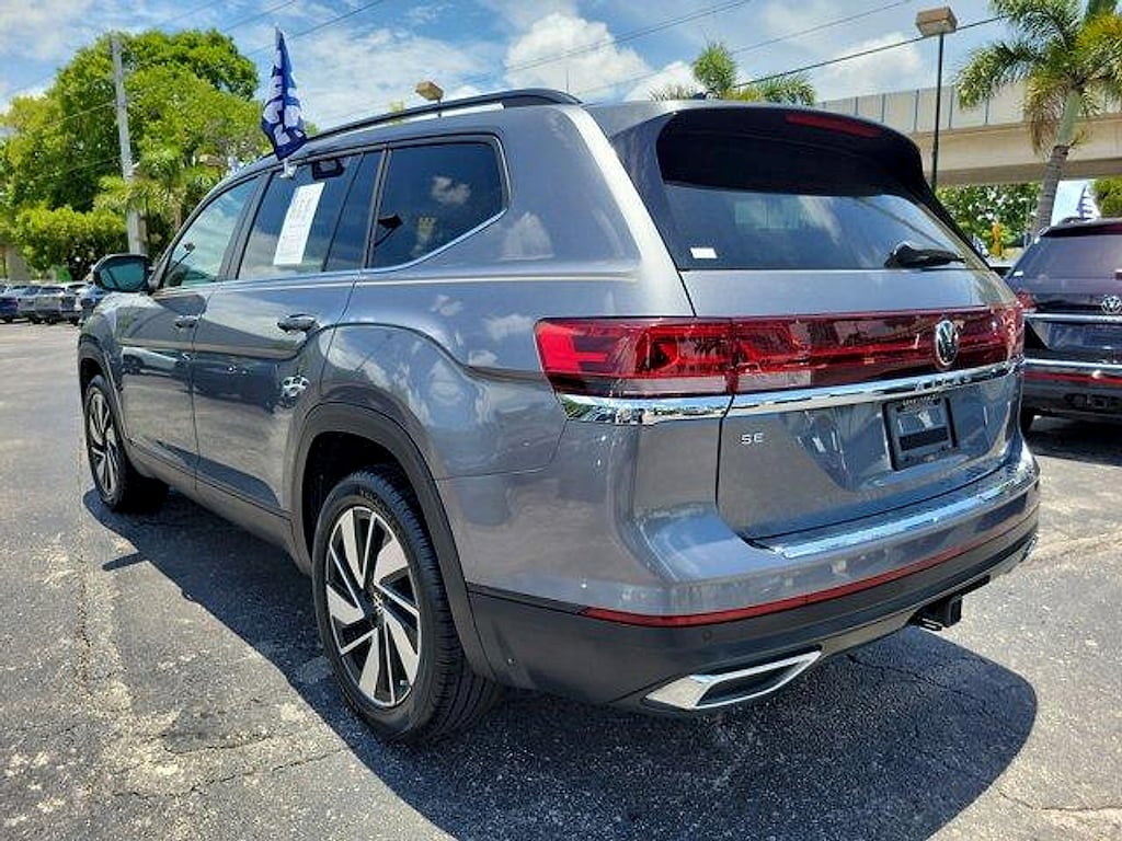 Used 2024 Volkswagen Atlas 2.0T SE w/Technology