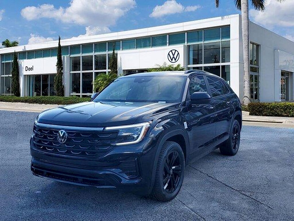 New 2026 Volkswagen Atlas Cross Sport 2.0T SEL R-Line Black SUV
