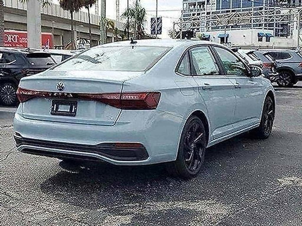 New 2026 Volkswagen Jetta 1.5T SE Sedan