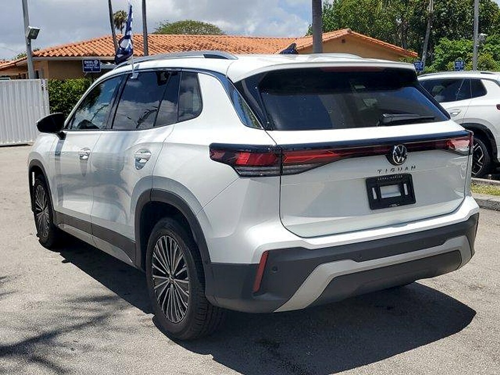 New 2025 Volkswagen Tiguan 2.0T S SUV