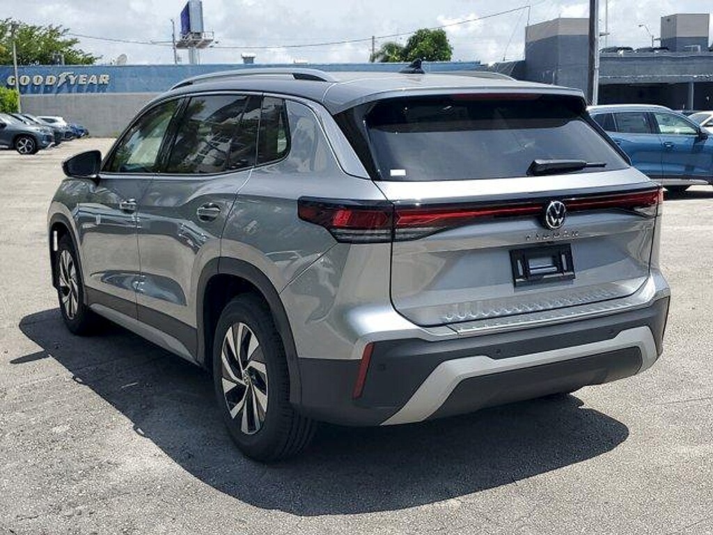 New 2026 Volkswagen Tiguan 2.0T S SUV