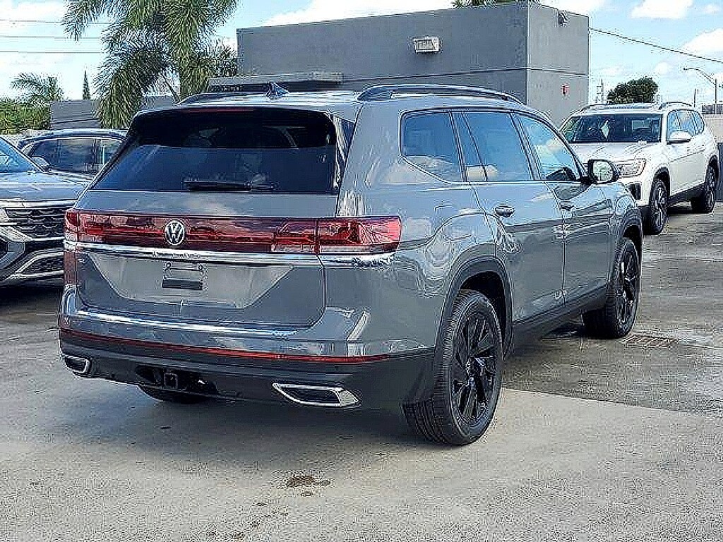 New 2026 Volkswagen Atlas 2.0T SE w/Technology SUV
