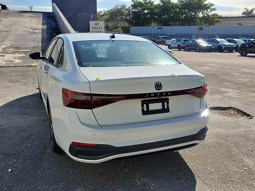 New 2026 Volkswagen Jetta 1.5T Sport Sedan