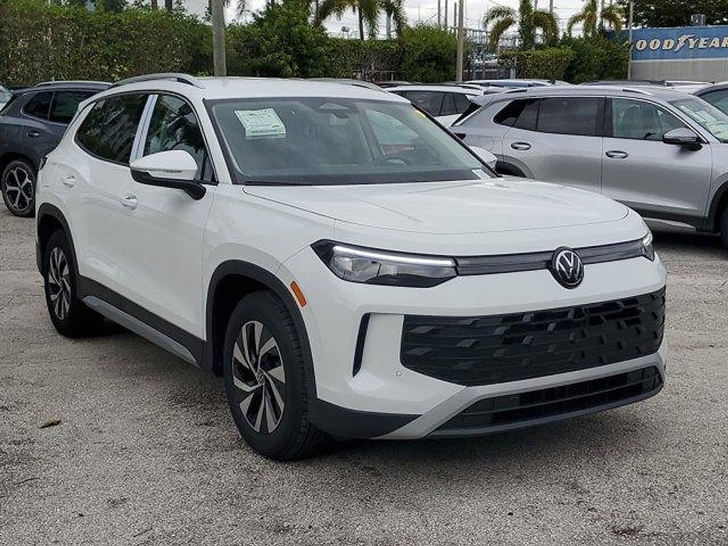 New 2026 Volkswagen Tiguan 2.0T S SUV