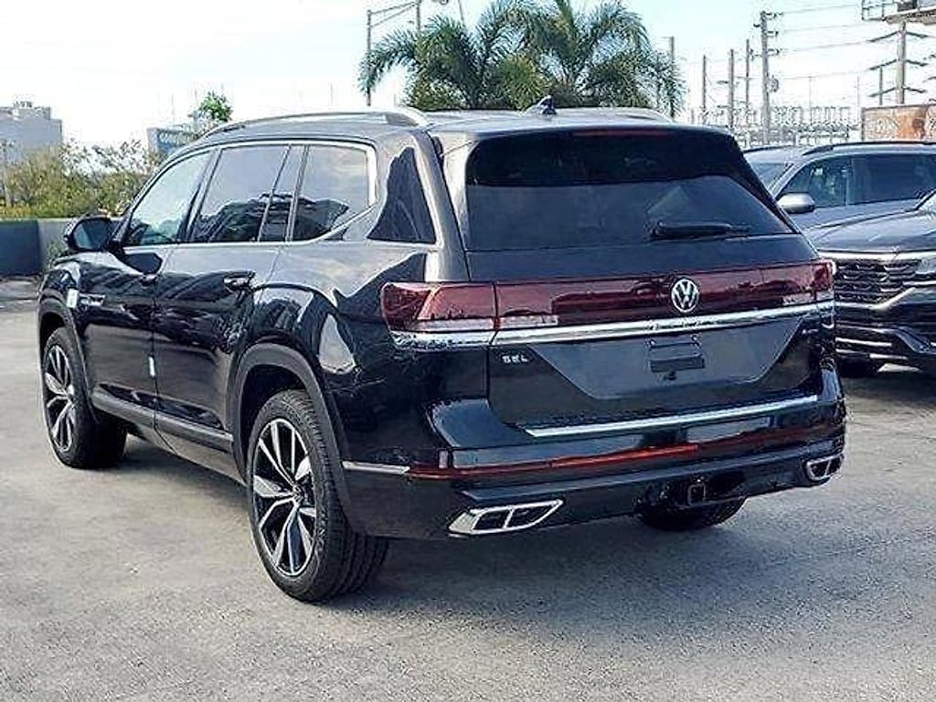 New 2026 Volkswagen Atlas 2.0T SEL Premium R-Line SUV