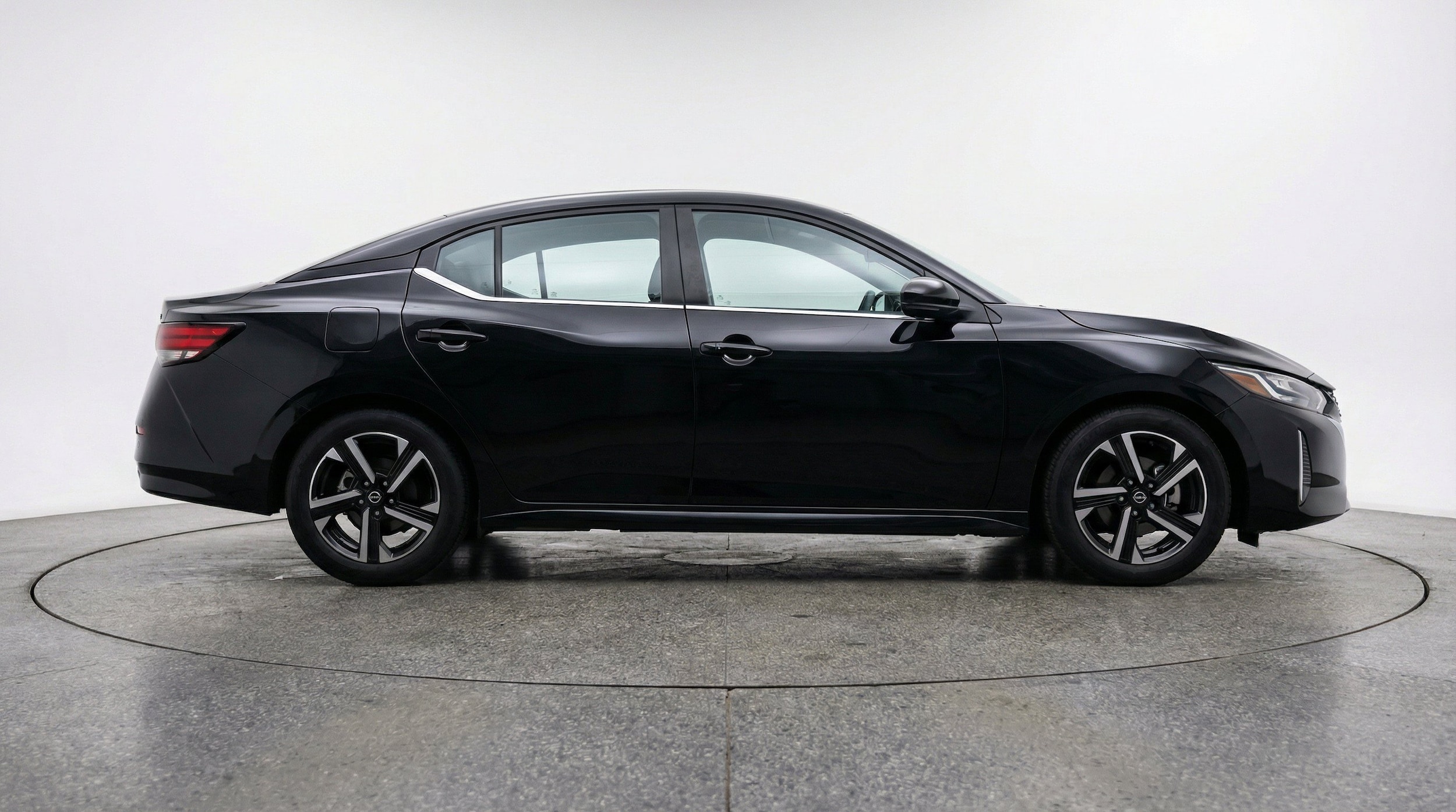 Thumbnail: 2025 Nissan Sentra - 11