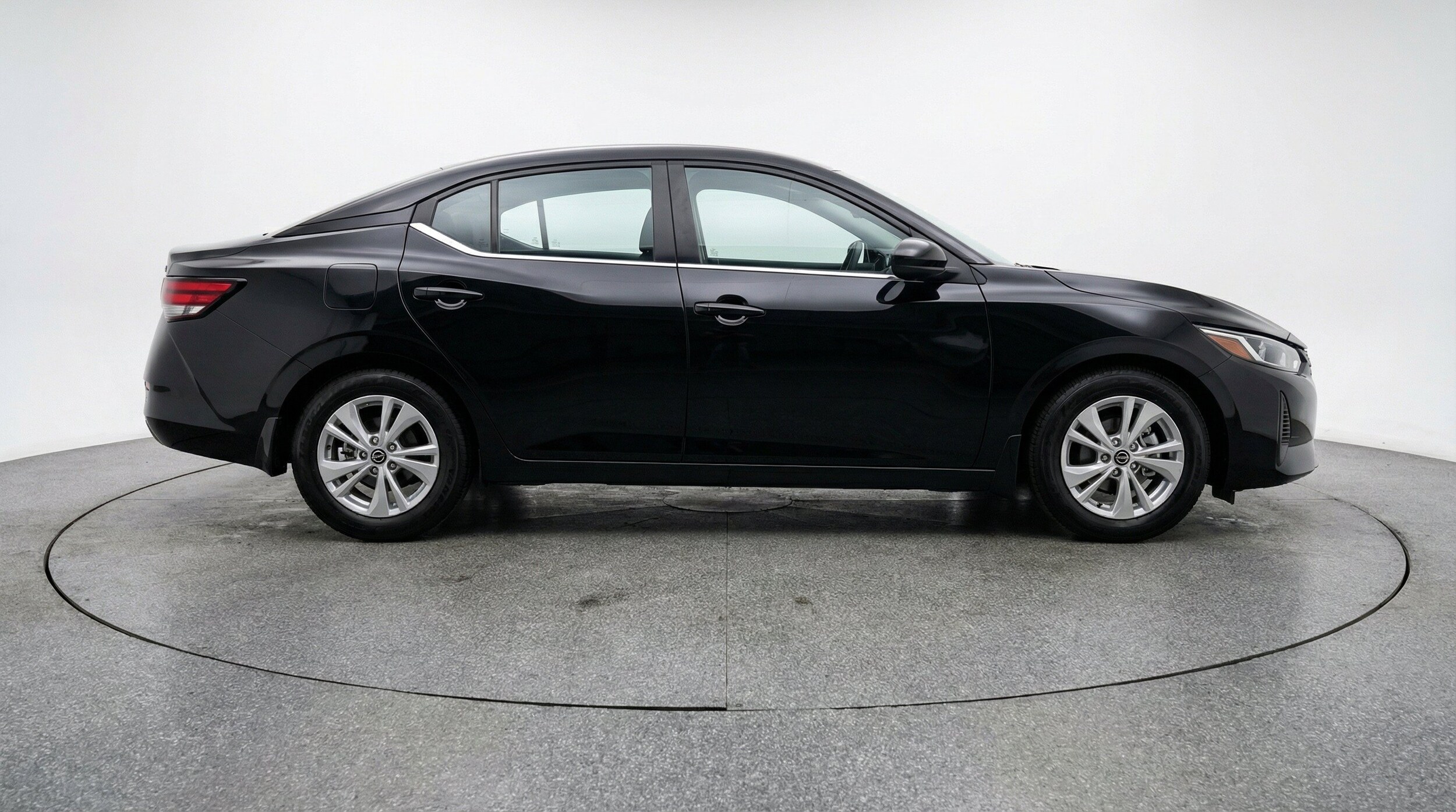 Thumbnail: 2025 Nissan Sentra - 11