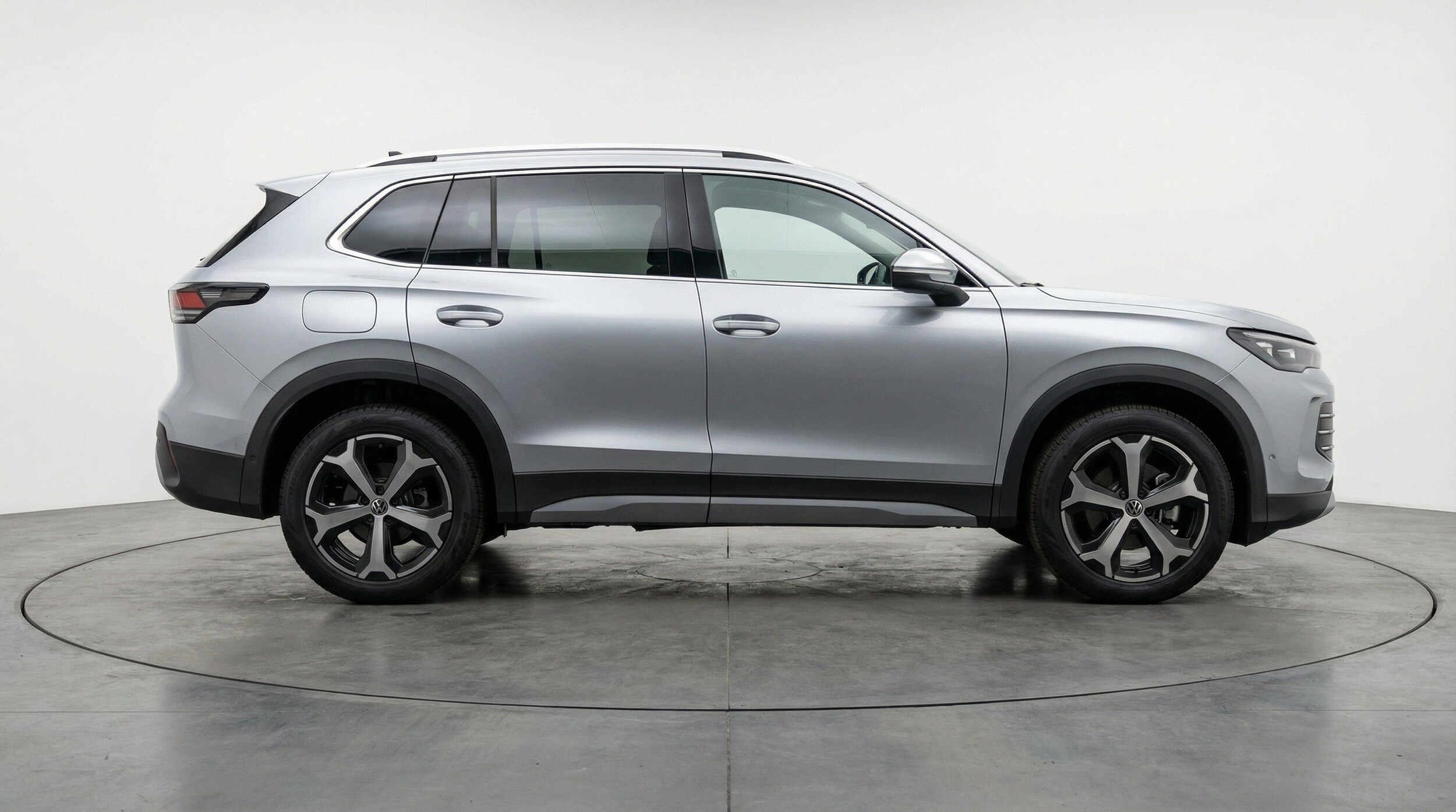 Thumbnail: 2026 Volkswagen Tiguan - 11