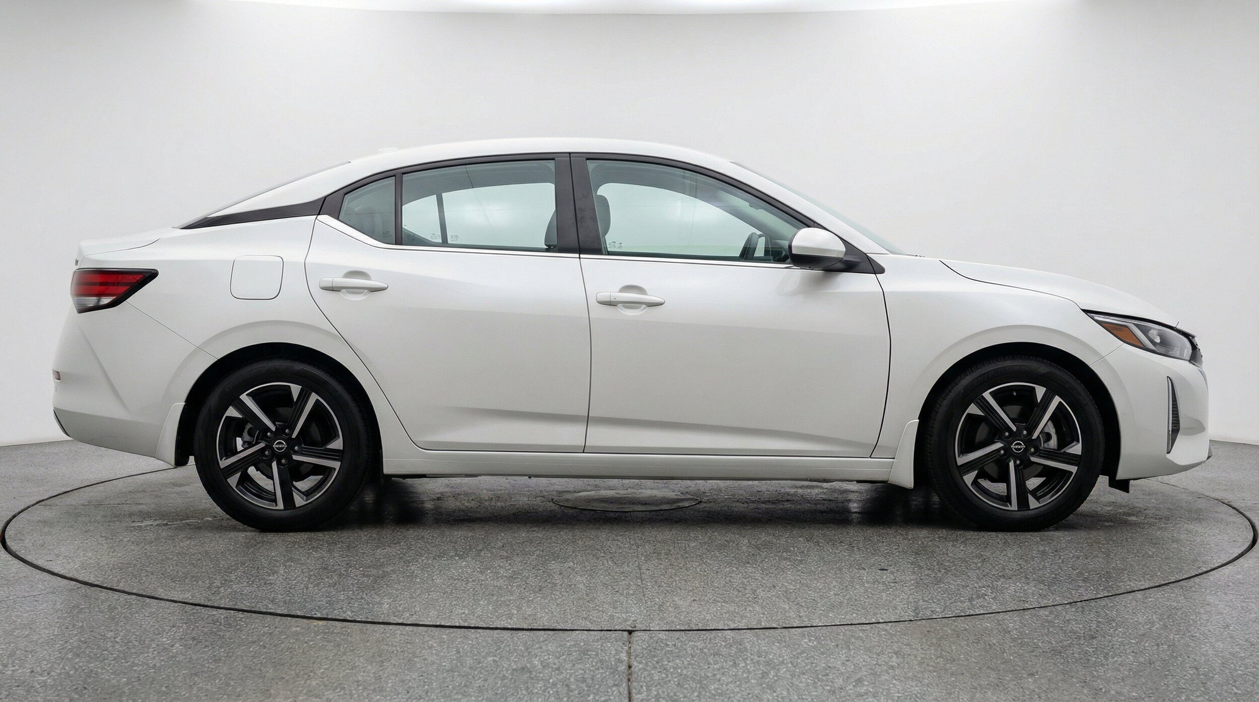 Thumbnail: 2025 Nissan Sentra - 11