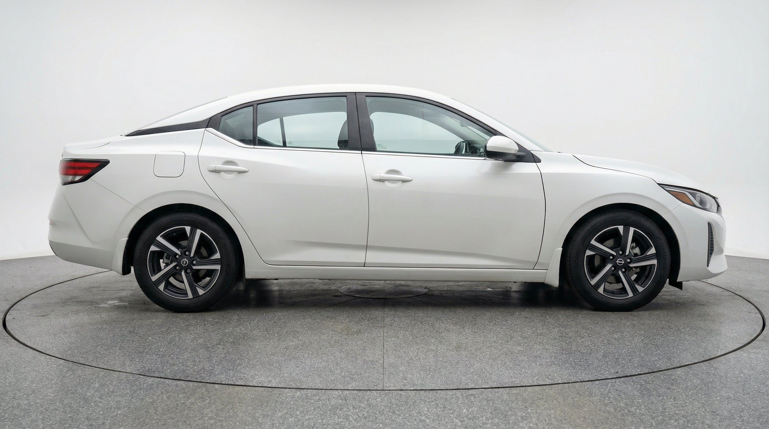 Thumbnail: 2025 Nissan Sentra - 11