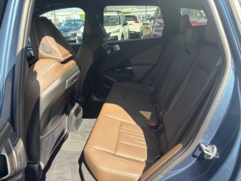 2026 BMW X3 30 - Photo 13