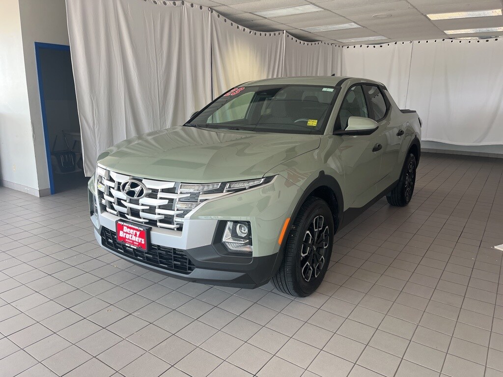 2023 Hyundai Santa Cruz SE photo 3