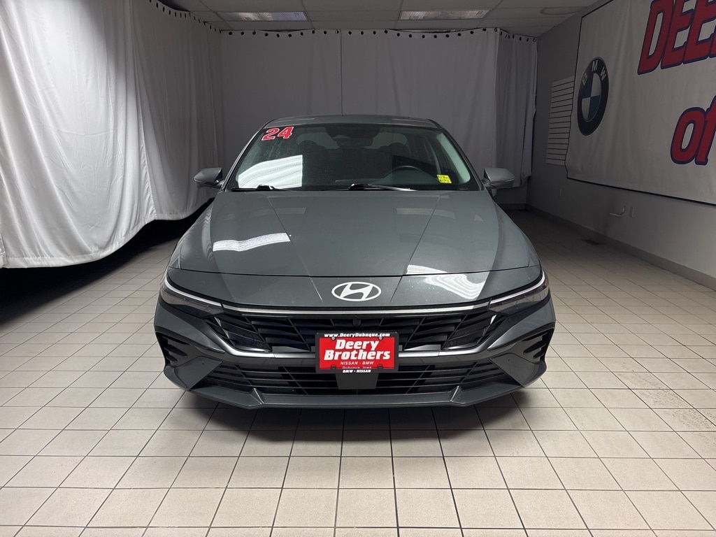 Used 2024 Hyundai Elantra Limited Sedan