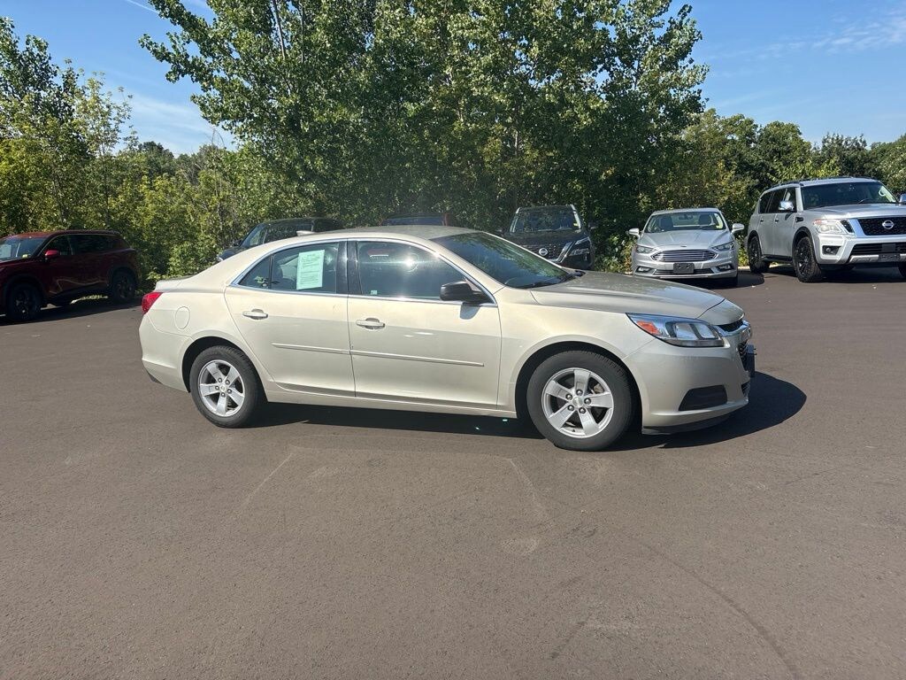 Used 2015 Chevrolet Malibu LS w/1FL Sedan