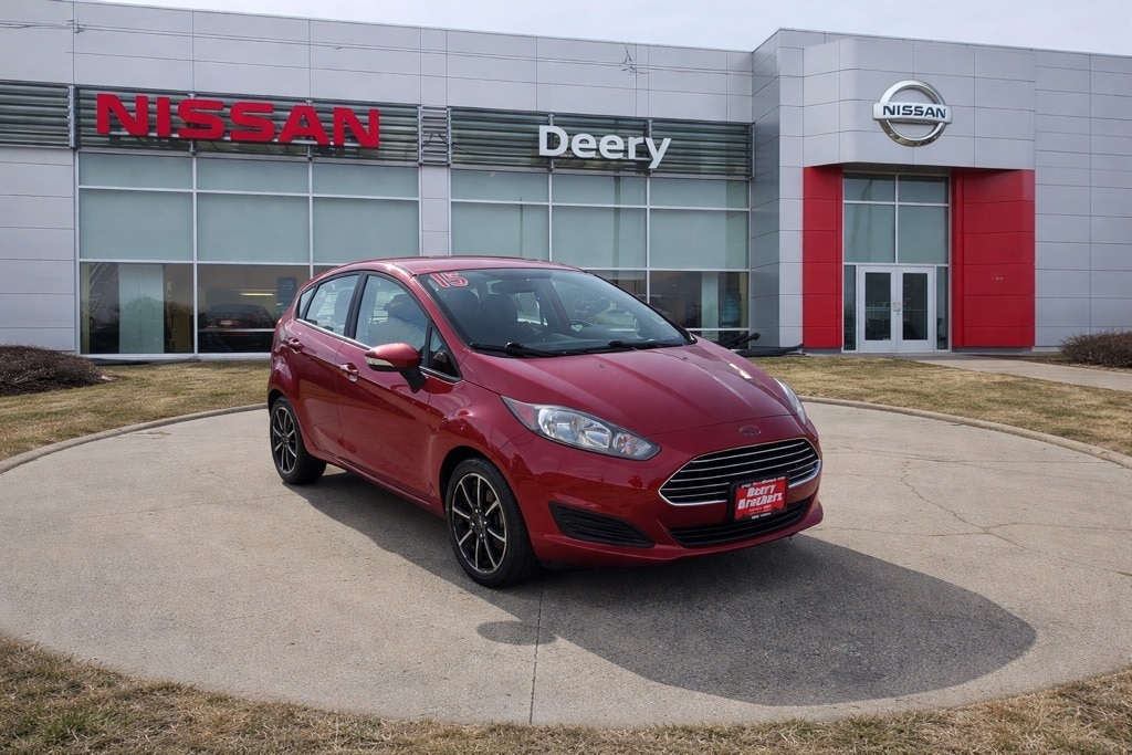 2015 Ford Fiesta SE's photo