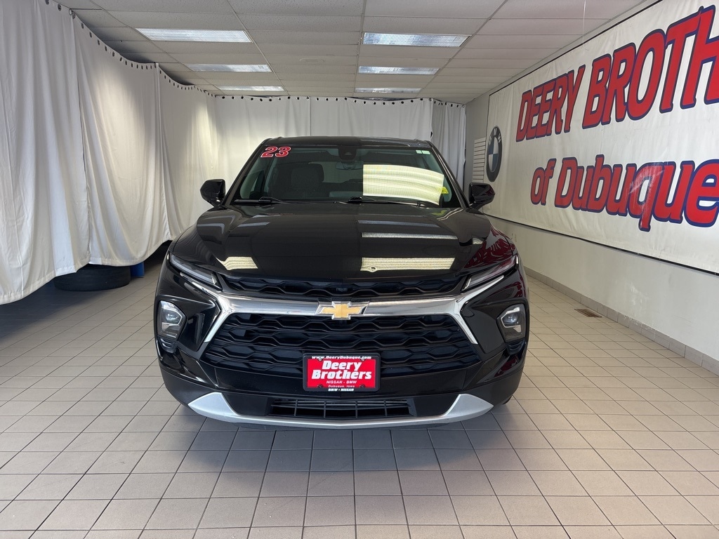 2023 Chevrolet Blazer 2LT photo 2