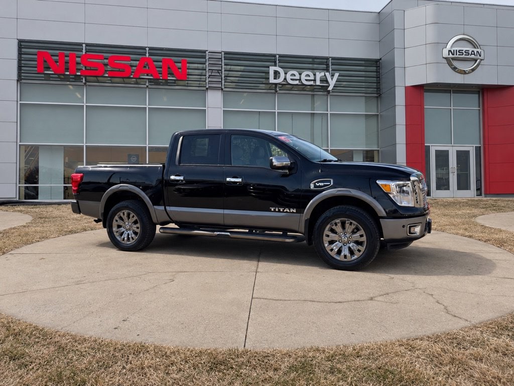 2017 Nissan Titan