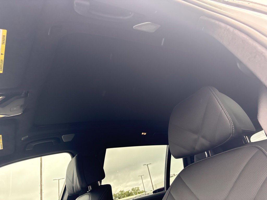 2027 BMW X7 40i - Photo 11