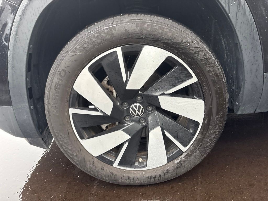 Used 2026 Volkswagen Atlas Cross Sport SE w/Technology SUV