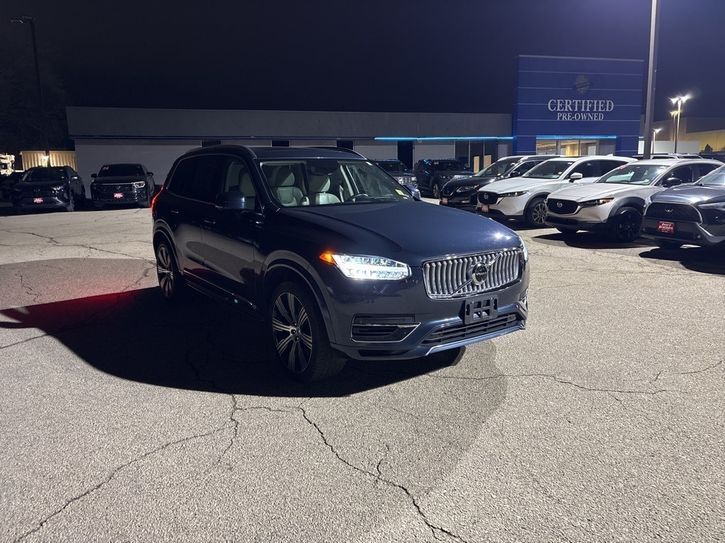 2020 Volvo XC90 Inscription's photo