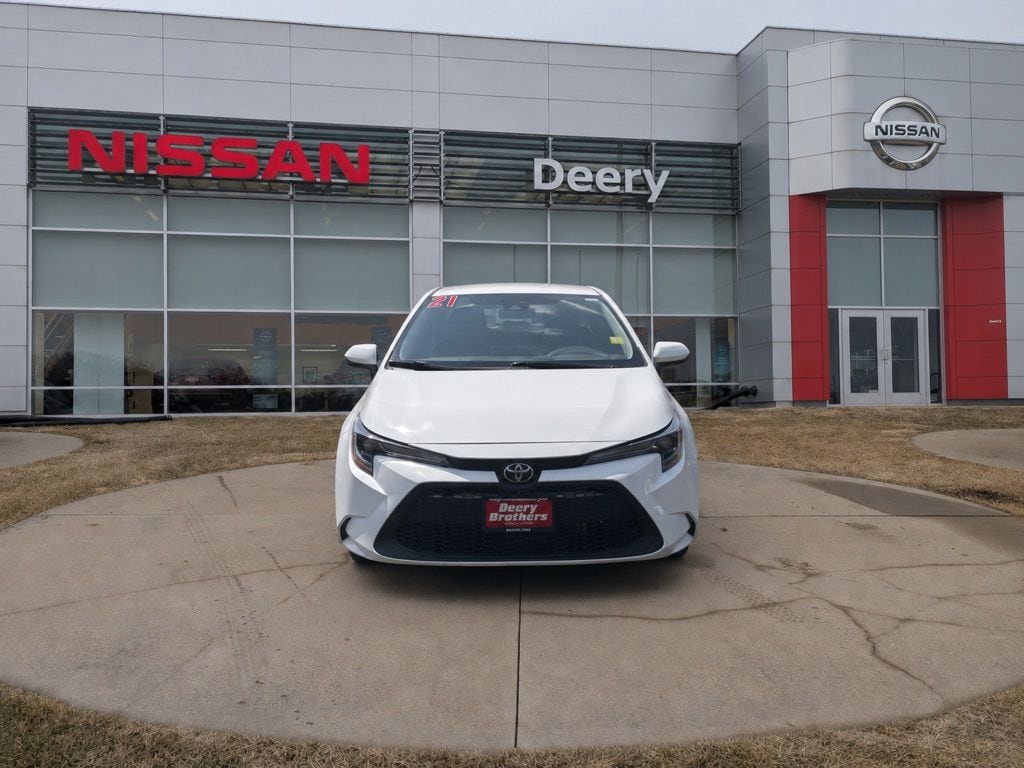 Used 2021 Toyota Corolla LE Sedan