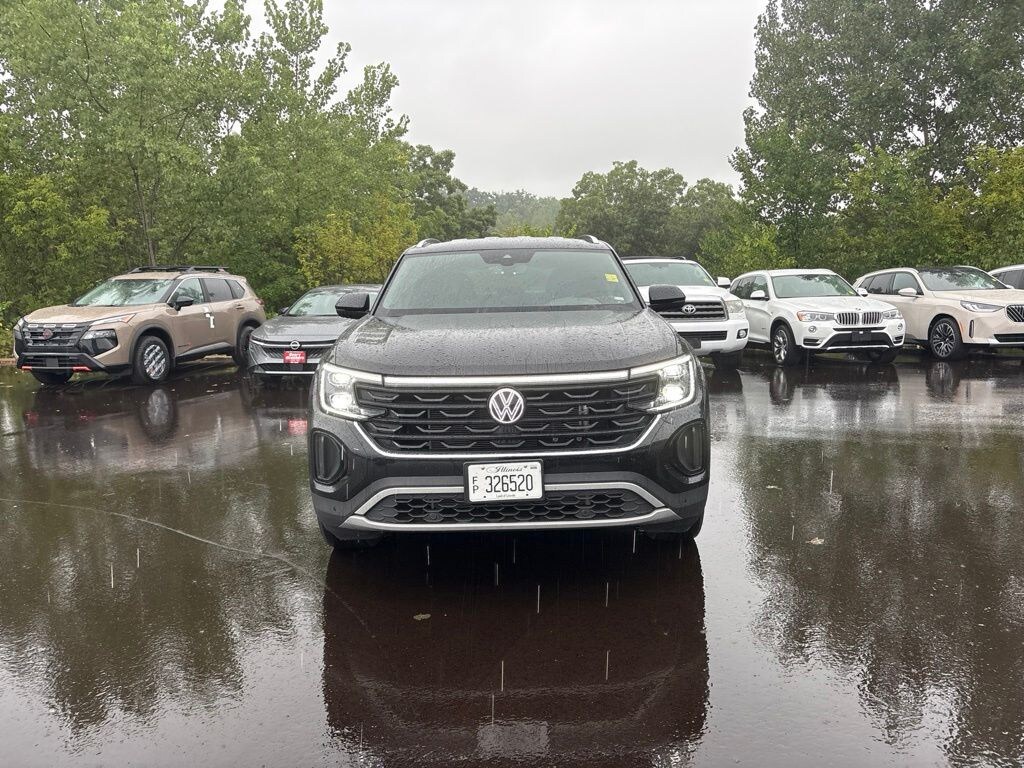 Used 2026 Volkswagen Atlas Cross Sport SE w/Technology SUV