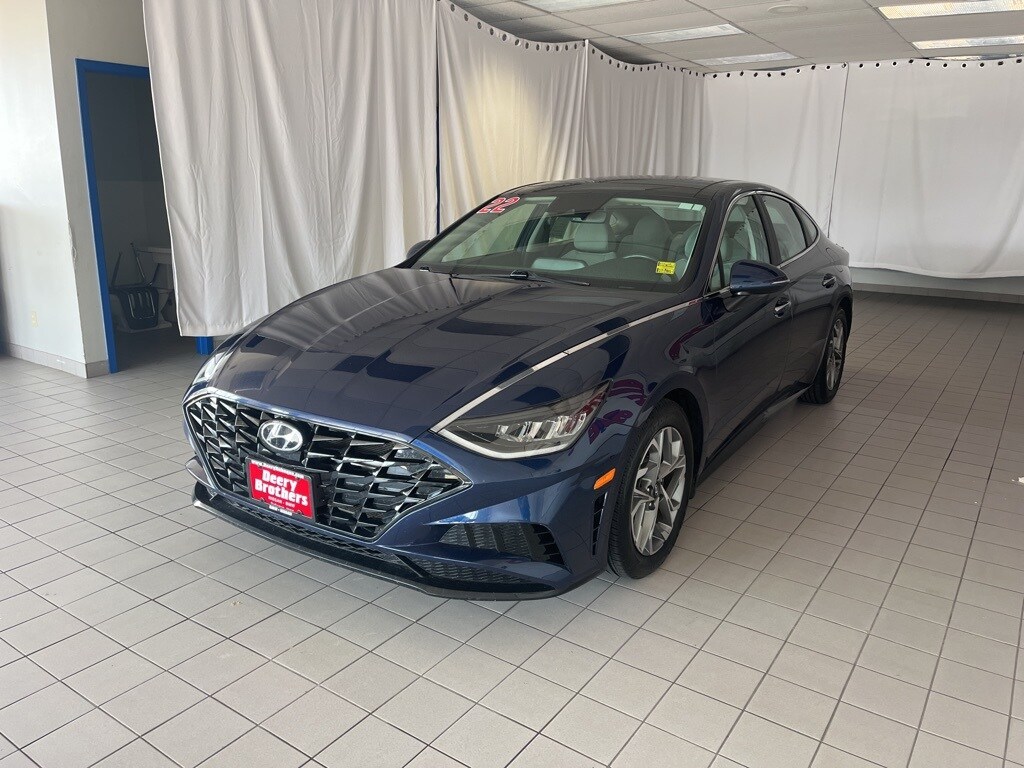 2022 Hyundai Sonata SEL Convenience photo 2