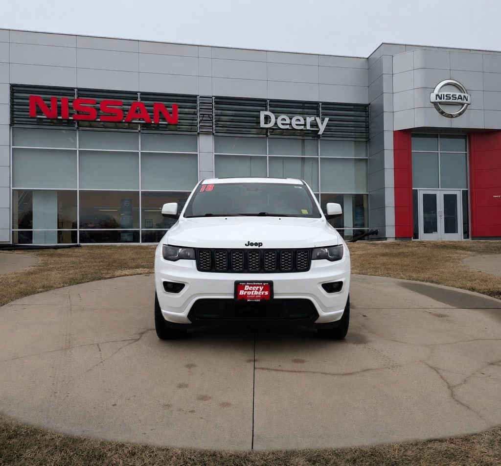 Used 2018 Jeep Grand Cherokee Laredo 4x4 SUV