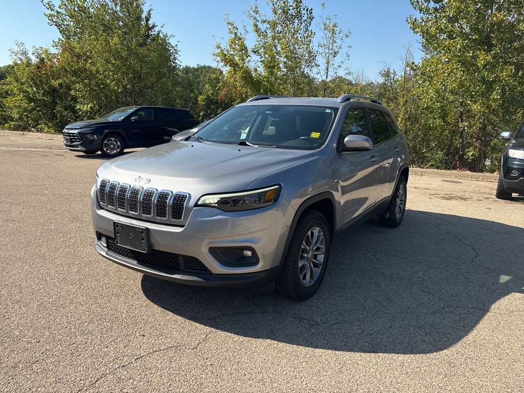 2019 Jeep Cherokee Latitude photo 2