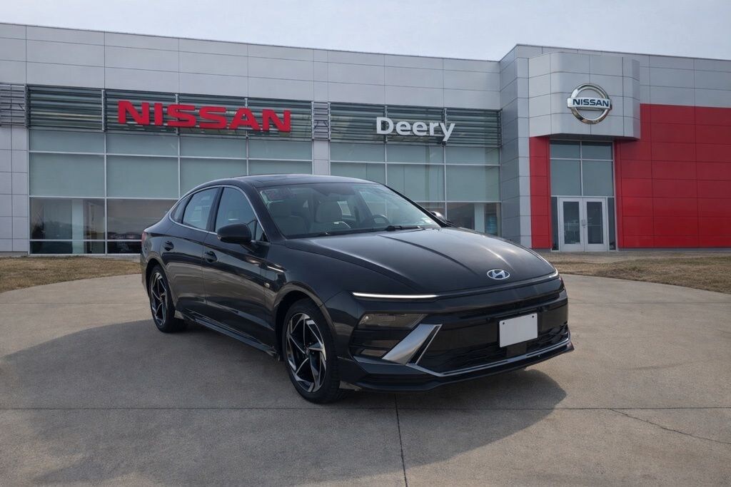 Used 2024 Hyundai Sonata SEL Sedan