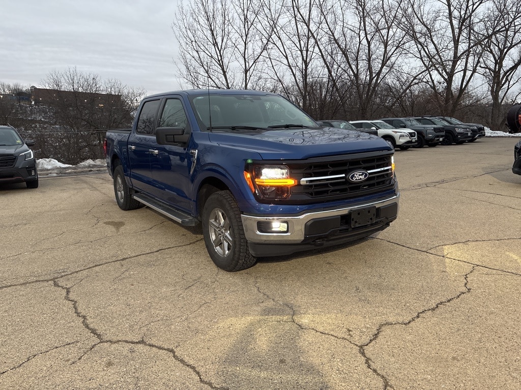 2025 Ford F-150 XLT's photo