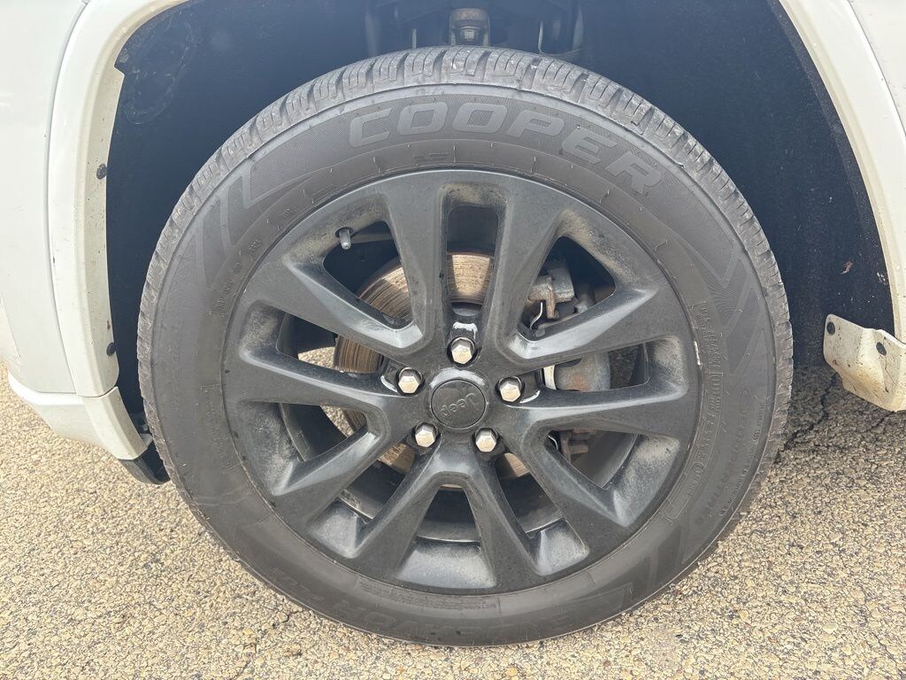 Used 2018 Jeep Grand Cherokee Laredo 4x4 SUV
