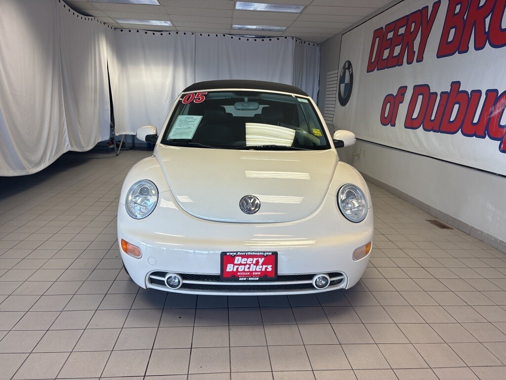 Used 2005 Volkswagen New Beetle GLS with VIN 3VWCM31YX5M309757 for sale in Dubuque, IA
