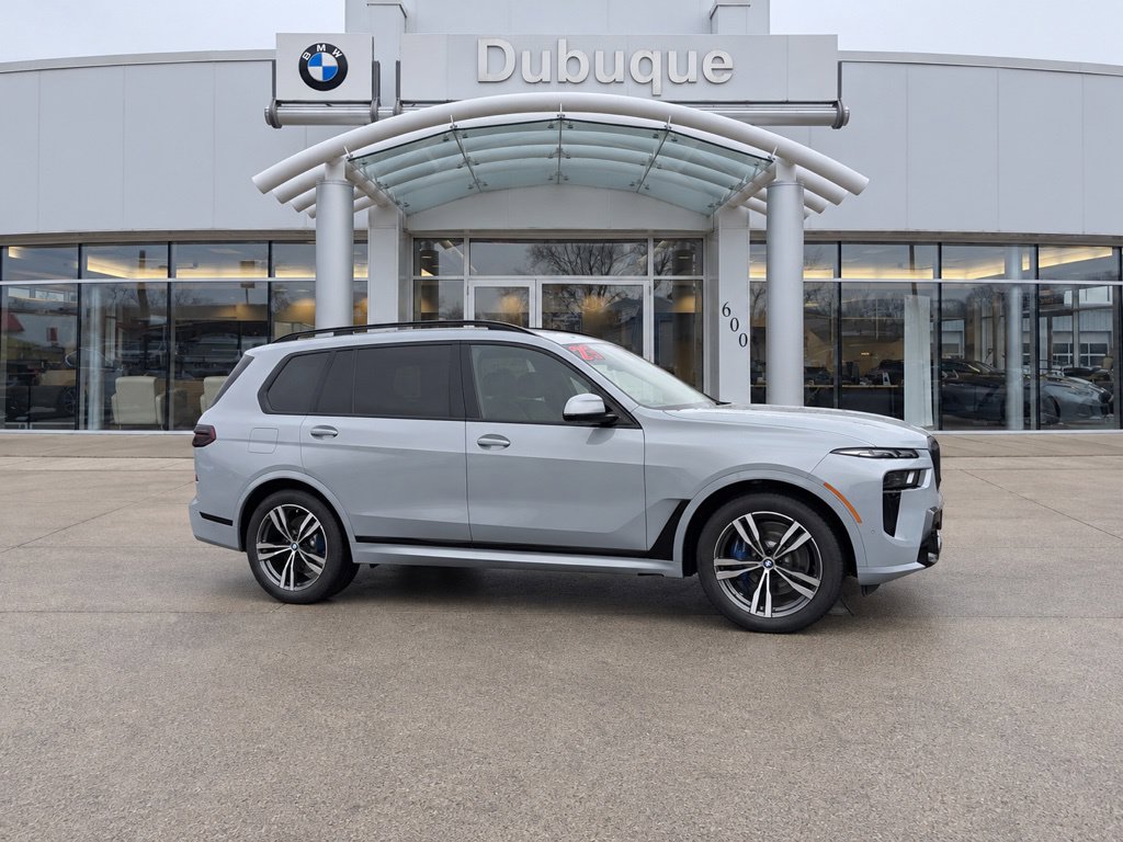 2027 BMW X7