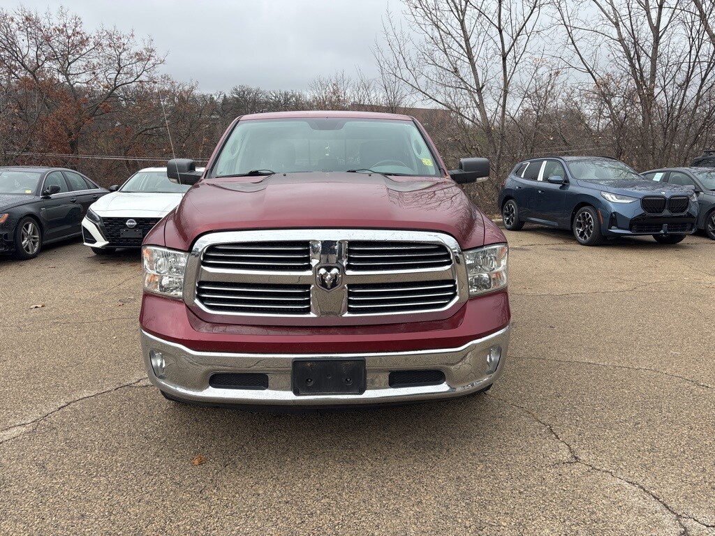 2014 Ram 1500 SLT photo 2