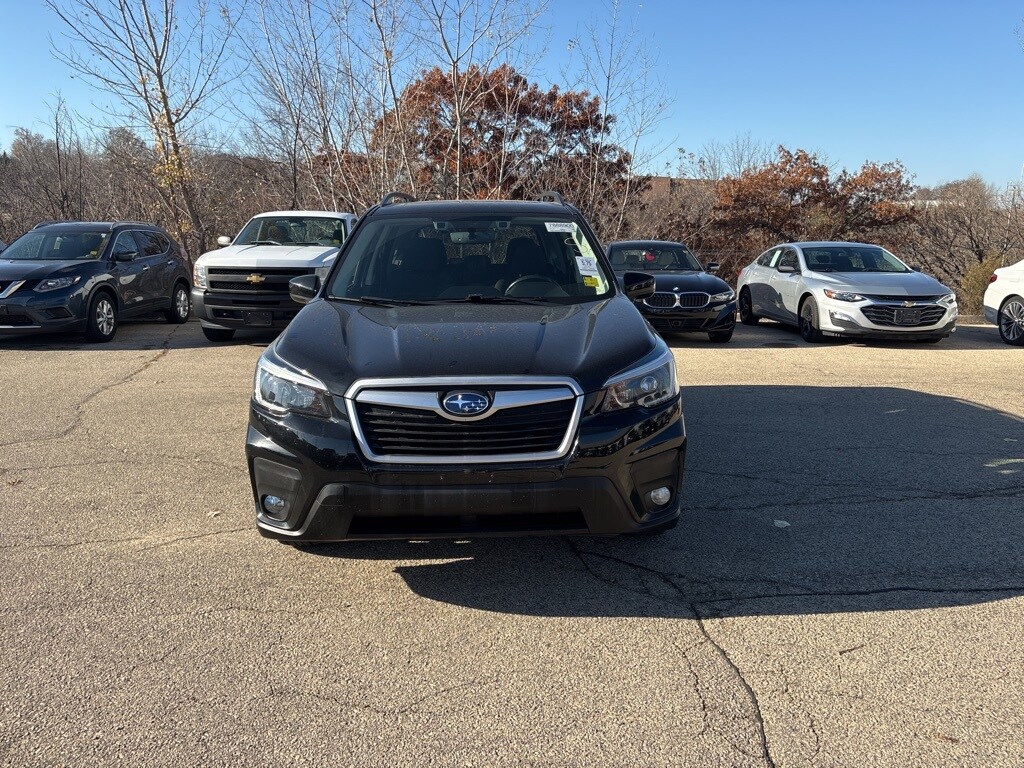 2021 Subaru Forester Premium photo 2