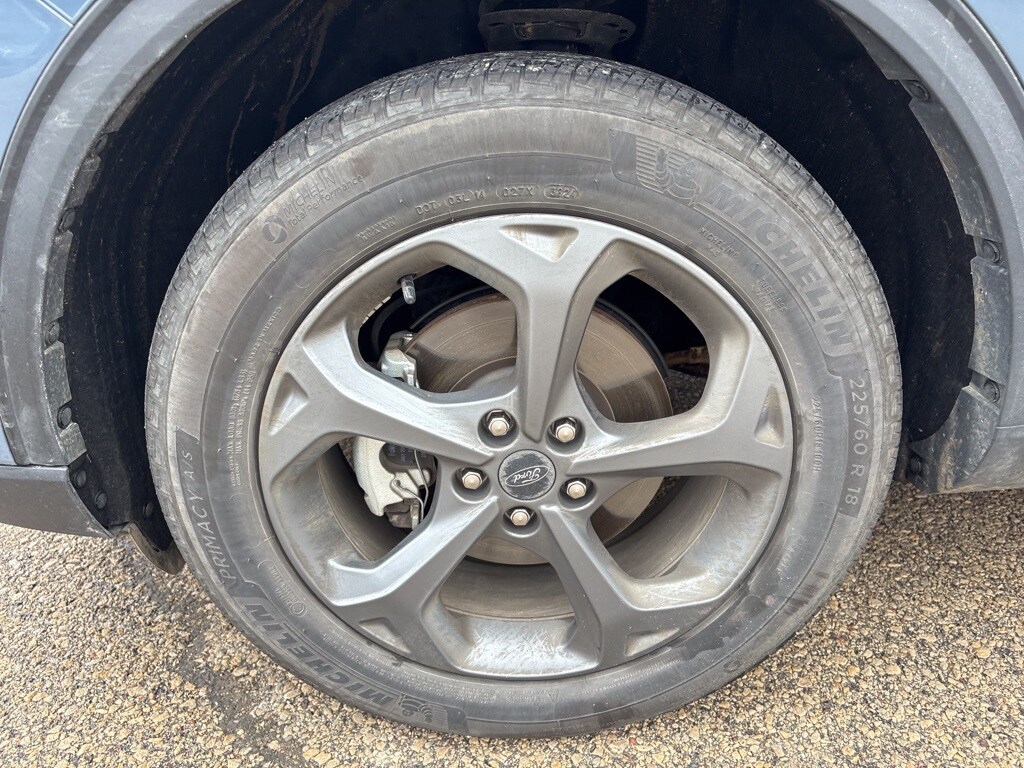 2025 Ford Escape ST-Line photo 3