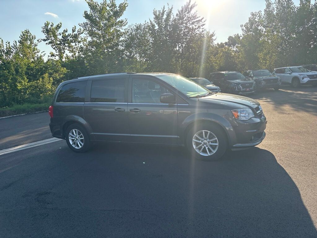 Used 2018 Dodge Grand Caravan SXT Van Passenger Van