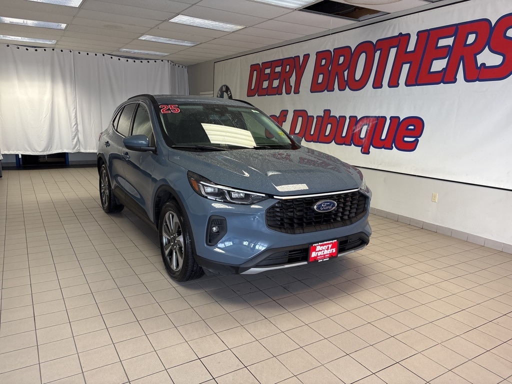 Used 2025 Ford Escape Platinum SUV