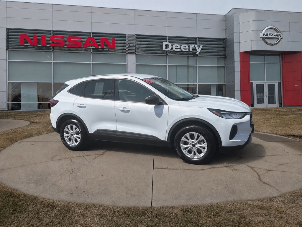 2025 Ford Escape