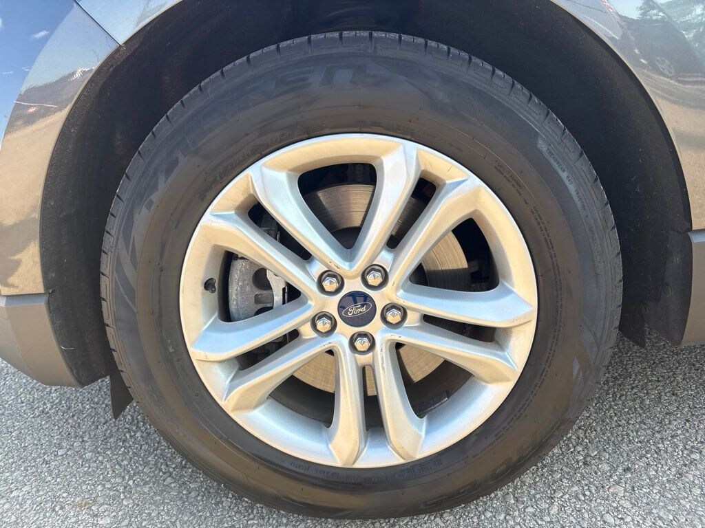 Used 2019 Ford Edge SEL SUV