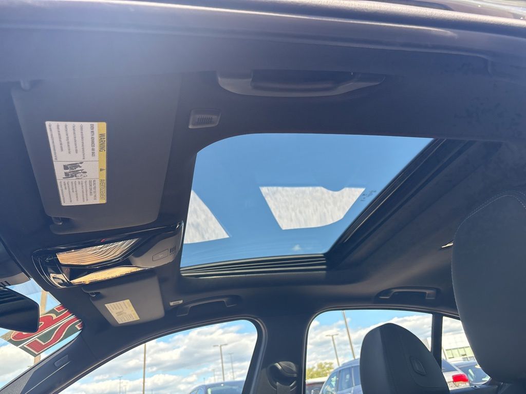 2026 BMW 3 Series 330i - Photo 11