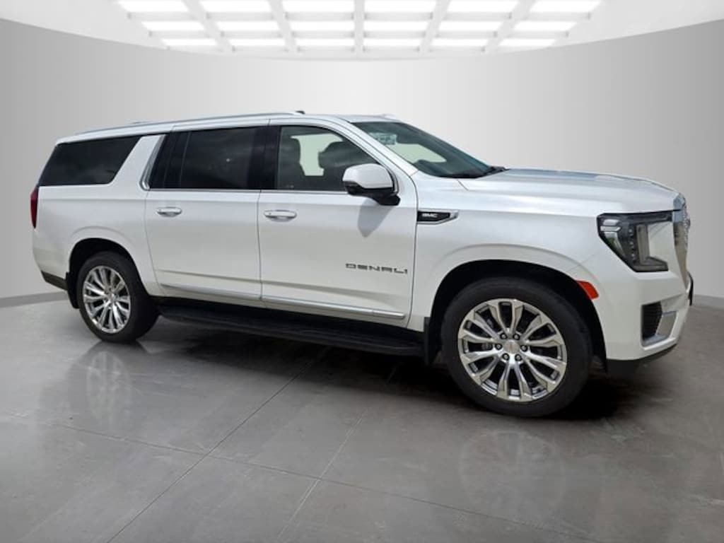 Used 2023 GMC Yukon XL Denali SUV