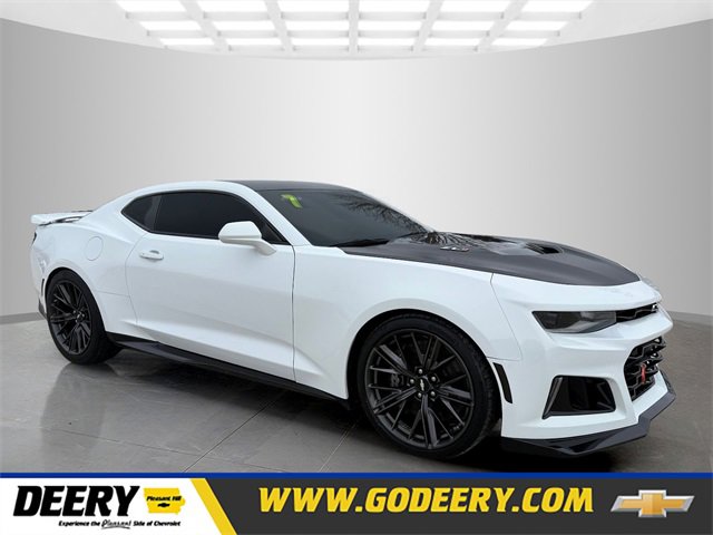 2017 Chevrolet Camaro ZL1's photo